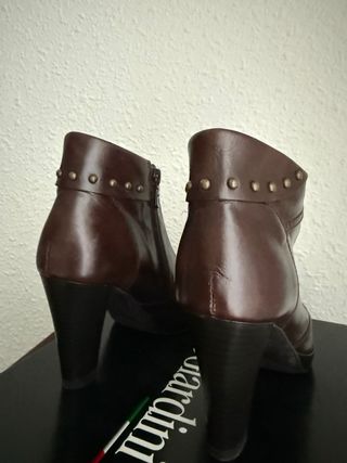 Botines Nero Giardini Marrones Tacón