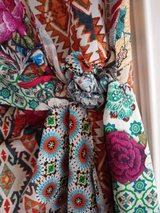 Vestido ZARA estampado patchwork talla XS