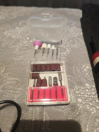 Torno de uñas eléctrico rosa