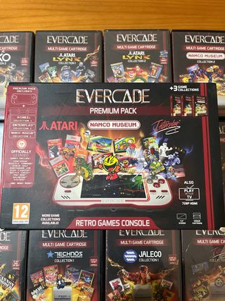 Consola Evercade Premium Pack + 16 Juegos