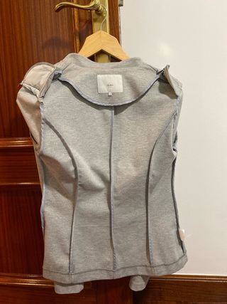 Americana/Blazer Ichi gris claro talla S (36).