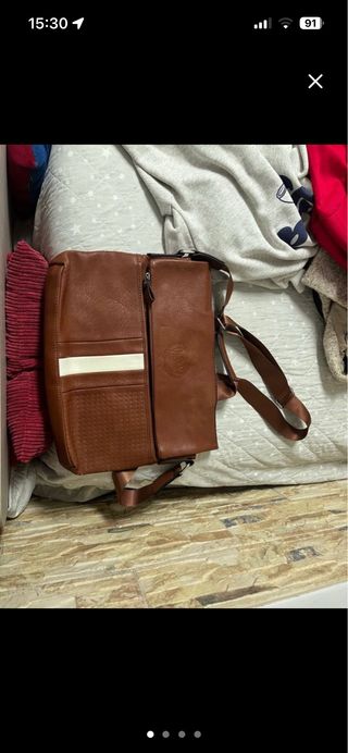Bolso marrón para portátil