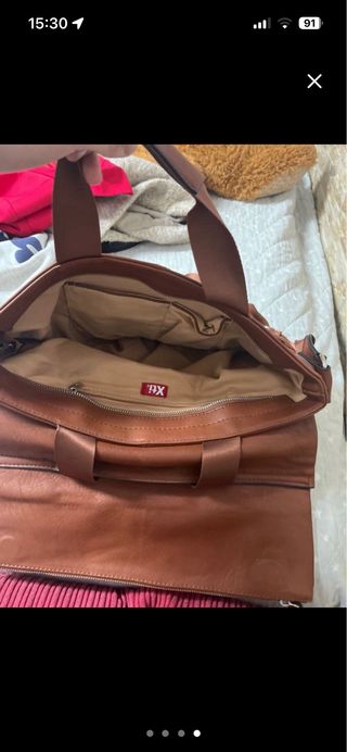 Bolso marrón para portátil