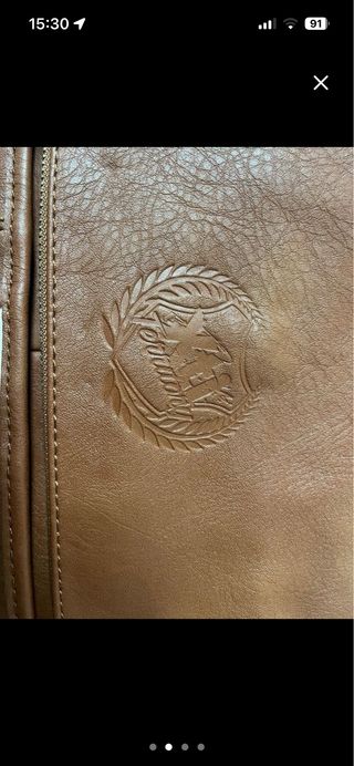 Bolso marrón para portátil