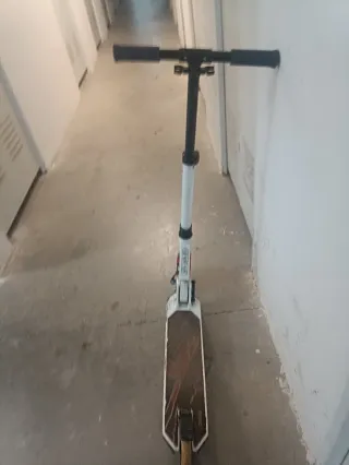 Patinete infantil blanco