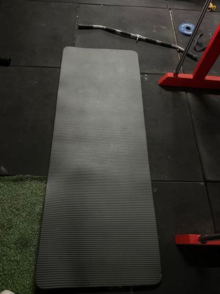 Esterilla de gimnasio negra ancha