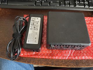 Intel NUC11TNHi3 Mini PC Windows 11