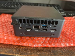 Intel NUC11TNHi3 Mini PC Windows 11