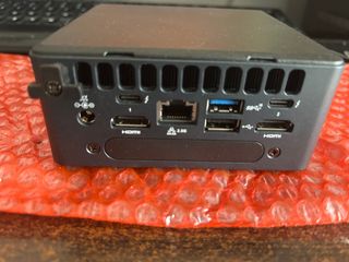 Intel NUC11TNHi3 Mini PC Windows 11