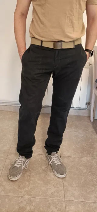 Pantalón chino azul marino