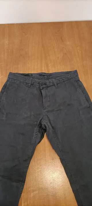 Pantalón chino azul marino