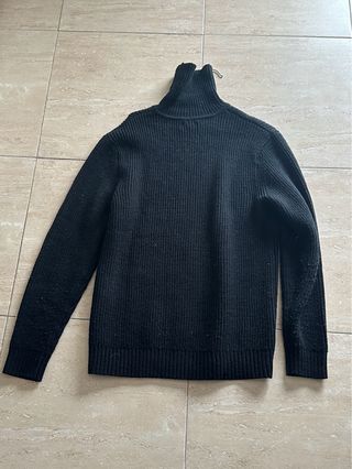 Jersey Negro Cuello Alto