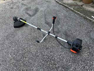 Decespugliatore con tracolla