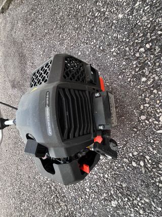 Decespugliatore con tracolla