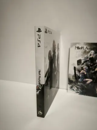 Fundas Nier Replicant y Automata PS4
