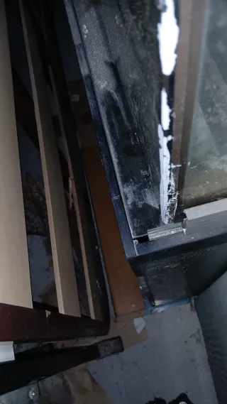 Acuario grande negro