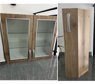 Mueble de cocina con puertas de cristal