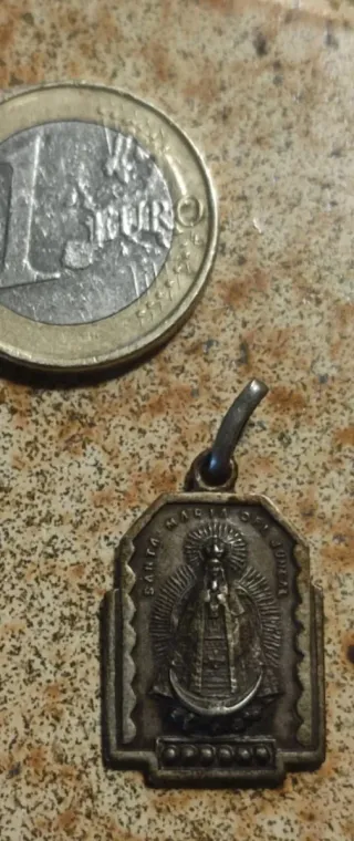 Medalla antigua Santa Maria del Juncal