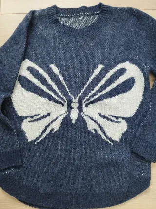 Jersey grueso mariposa azul y blanco