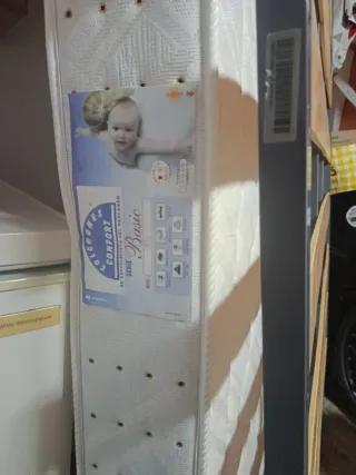 Colchón y somier medida 1.35