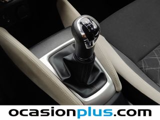 Nissan Micra 1.0 G Acenta 52 kW (71 CV)