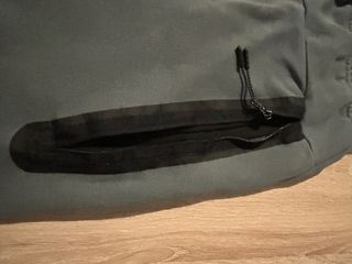 Chaqueta Nike Tech Fleece Gris y Beige