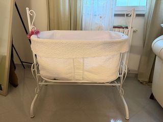 Culla in ferro battuto per neonati