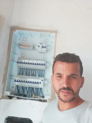 Se hacen todos los arreglos de la        electrida