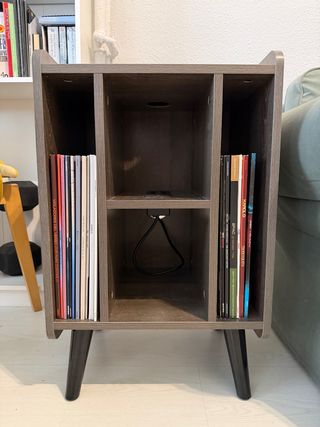Mueble Tocadiscos con Enchufes Incorporados
