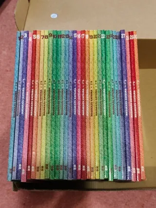 Is colección completa, 30 libros de tapa blanda.