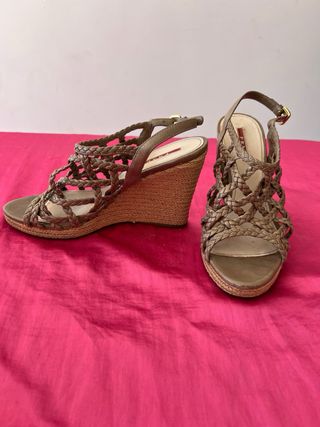 Sandalias Prada Beige/Marrón Cuña