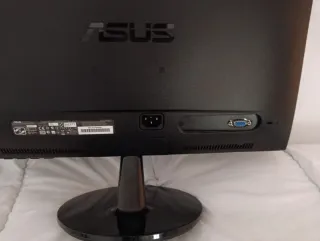 Monitor Asus 18 pulgadas + cables