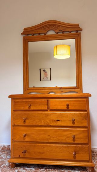 Cómoda de madera con espejo (Venir a recoger)
