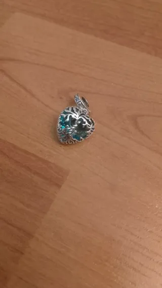 Charm de plata