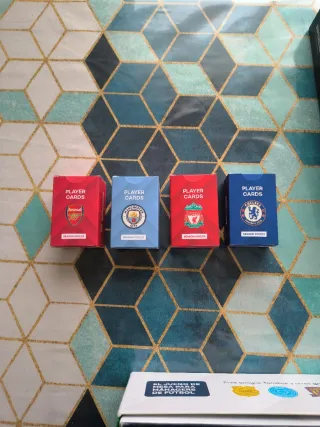 Juego de mesa Superclub + expansiones