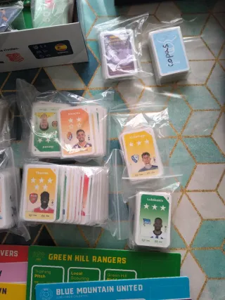 Juego de mesa Superclub + expansiones