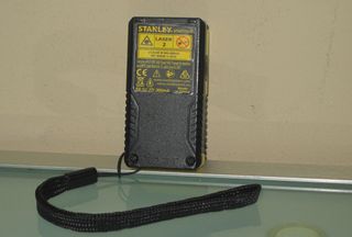 Medidor Láser Stanley TLM30