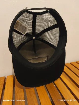 Gorra Vans Off The Wall Negra y Blanca