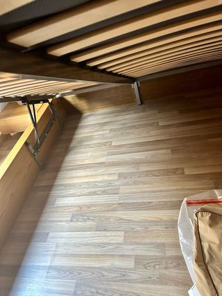 Cama canapé, mesillas, armario y cómoda MALM