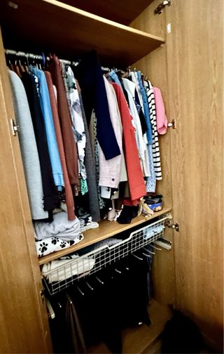 Cama canapé, mesillas, armario y cómoda MALM