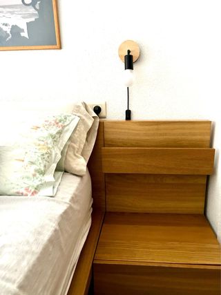 Cama canapé, mesillas, armario y cómoda MALM