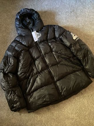 Abrigo Palace Negro con Balaclava