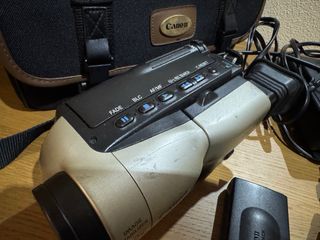 Videocámara Canon UC7000 Video8