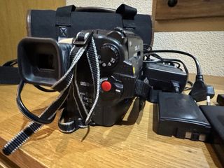 Videocámara Canon UC7000 Video8