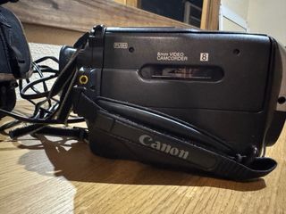 Videocámara Canon UC7000 Video8