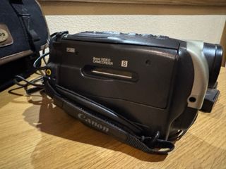 Videocámara Canon UC7000 Video8