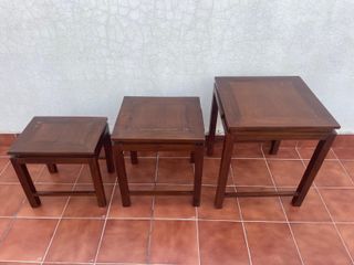 Juego 3 mesitas nido madera tropical