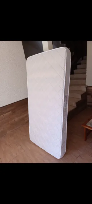 Colchón individual (2 disponibles)