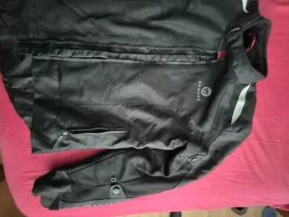 Chaqueta de moto negra