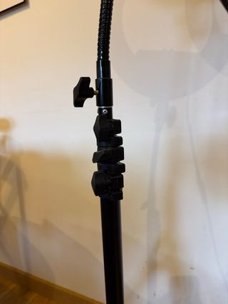 Foco LED Circular con Trípode NEEWER